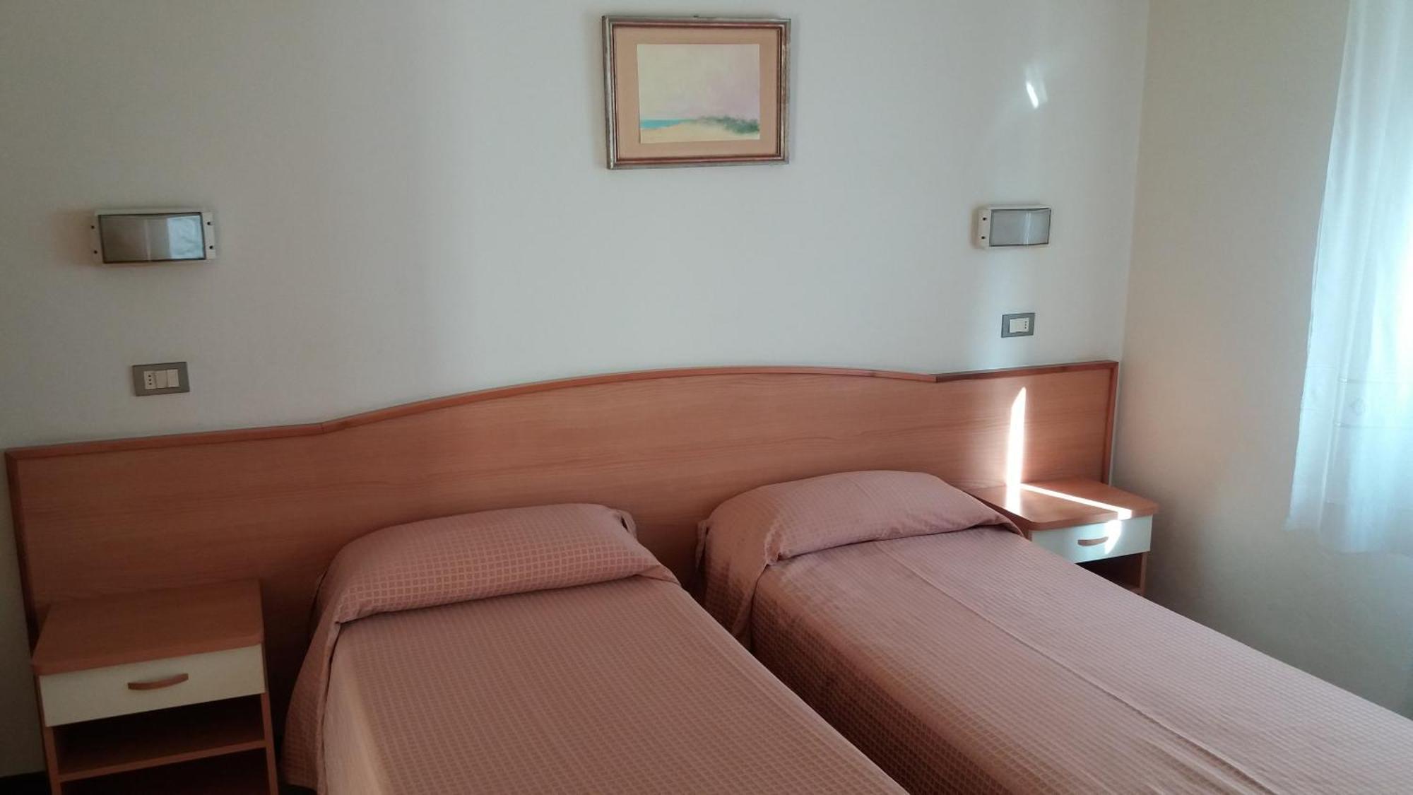 Albergo Moretti Senigallia Exteriör bild